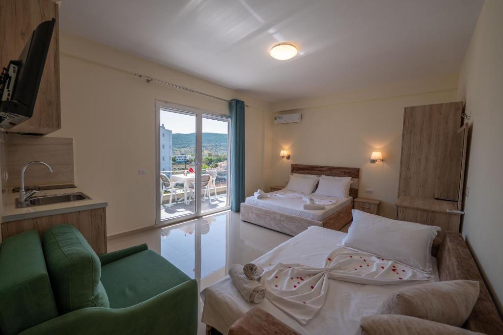One-Bedroom Apartment at Hotel Golden